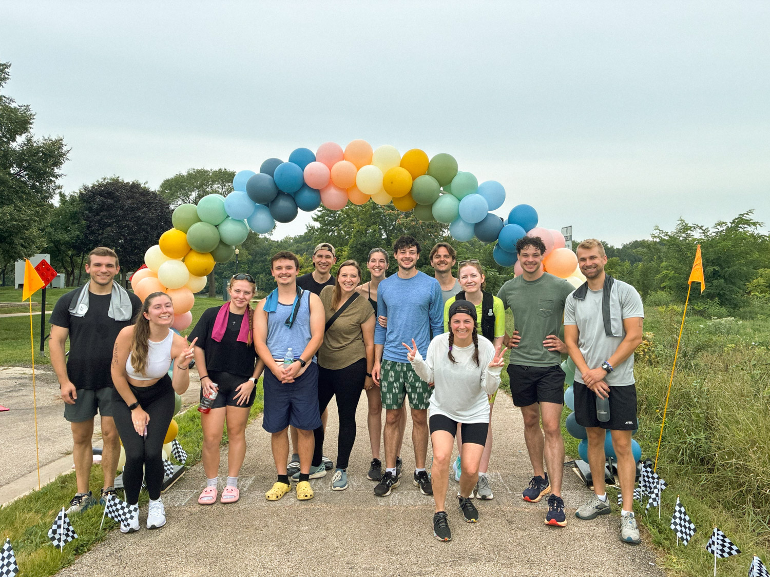 Group photo of every 2026 Elgin Triathlon racer and volunteer